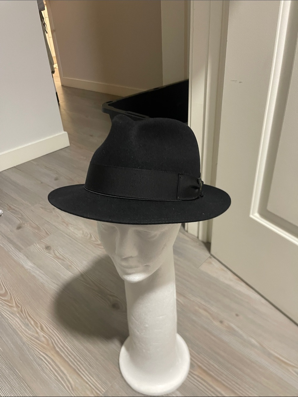 Bellissimo Classic Black Fedora Hat - Stylish Men's Accessory - WORN ONCE